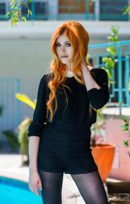 Katherine McNamara pic #836341