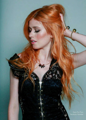 Katherine McNamara pic #932099
