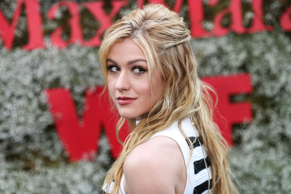 Katherine McNamara pic #1145214