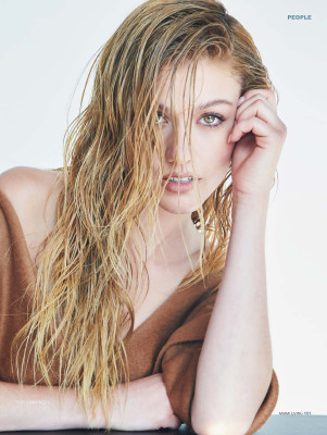 Katherine McNamara pic #1088156