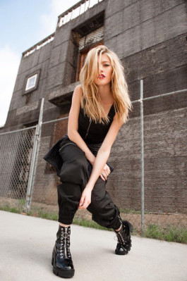 Katherine McNamara pic #1087184