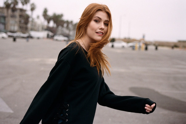 Katherine McNamara pic #904943