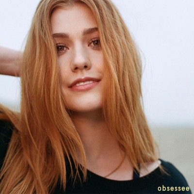 Katherine McNamara pic #912079
