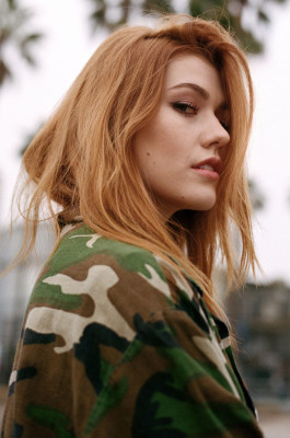 Katherine McNamara pic #912077
