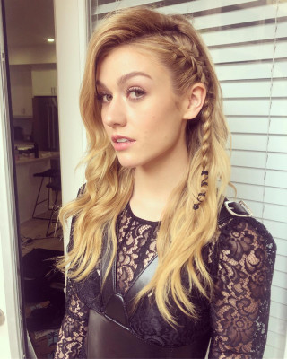 Katherine McNamara pic #1103943