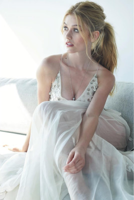 Katherine McNamara pic #1097339