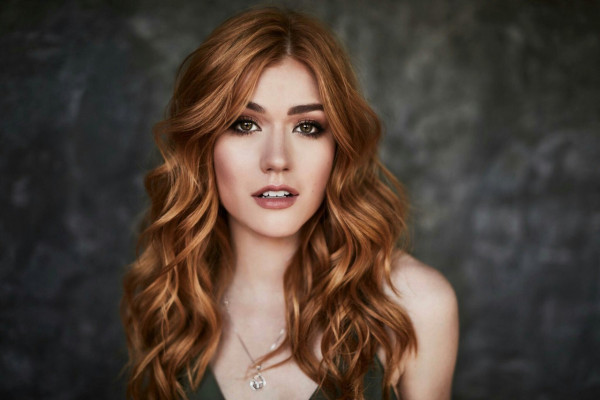 Katherine McNamara pic #946719