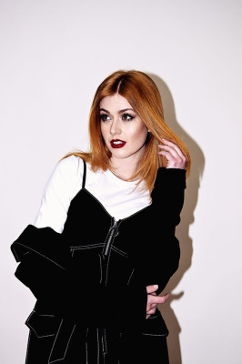 Katherine McNamara pic #924051
