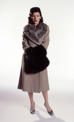 Kathleen Robertson pic #232288