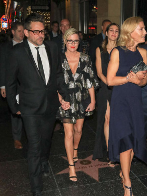 photo 17 in Kathleen Robertson gallery [id990105] 2017-12-16 00:00:00
