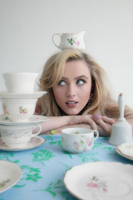 Kathryn Newton pic #1195339