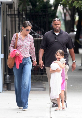 Katie Holmes pic #518220
