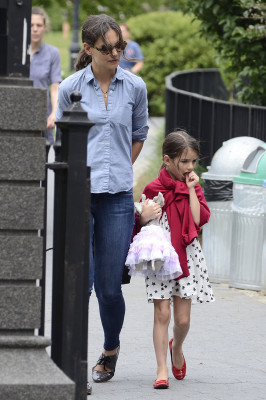 Katie Holmes pic #559967