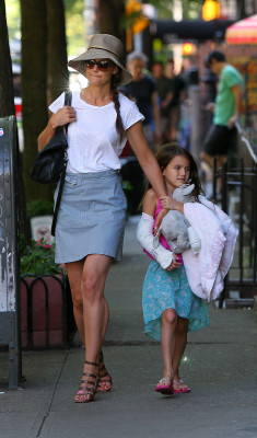 Katie Holmes pic #636175