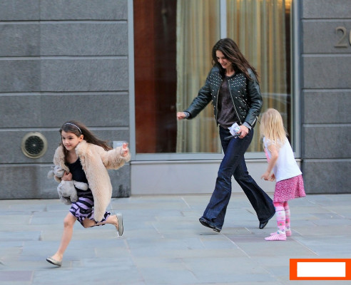 Katie Holmes pic #590397