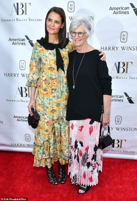 Katie Holmes pic #1144499