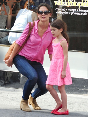 Katie Holmes pic #512112
