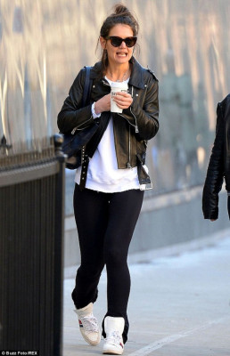 Katie Holmes pic #679039