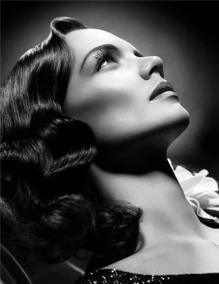 Katie Holmes pic #384080