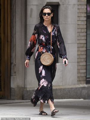 Katie Holmes pic #1144484