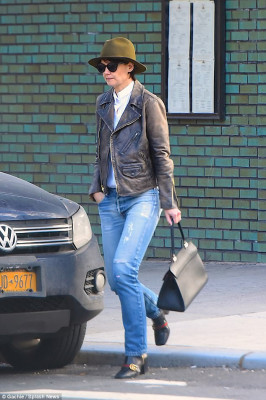 Katie Holmes pic #1003976