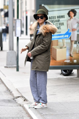 Katie Holmes pic #1003979