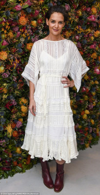 Katie Holmes pic #1006187