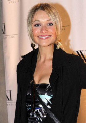 Katrina Bowden pic #347529
