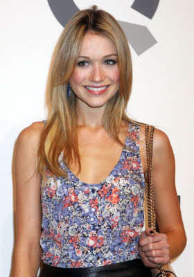 Katrina Bowden pic #344943