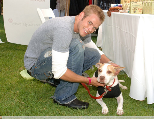 photo 8 in Kellan Lutz gallery [id293558] 2010-10-06 00:00:00