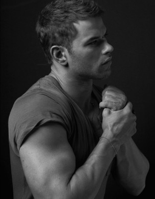 Kellan Lutz pic #463670