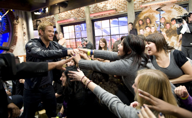 photo 18 in Kellan Lutz gallery [id291880] 2010-09-30 00:00:00