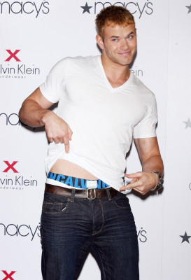 Kellan Lutz pic #258136