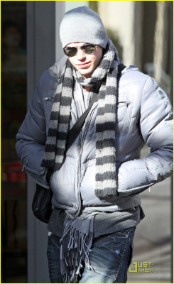 photo 3 in Kellan Lutz gallery [id145407] 2009-04-06 00:00:00