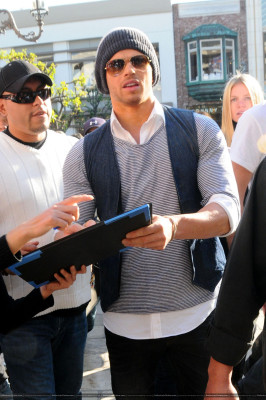 Kellan Lutz pic #463674