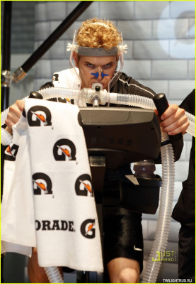 Kellan Lutz pic #254405