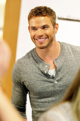 photo 4 in Kellan Lutz gallery [id490866] 2012-05-21 00:00:00