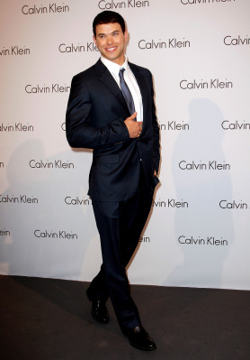 Kellan Lutz pic #272191