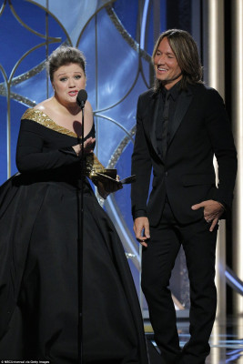 Kelly Clarkson pic #996383