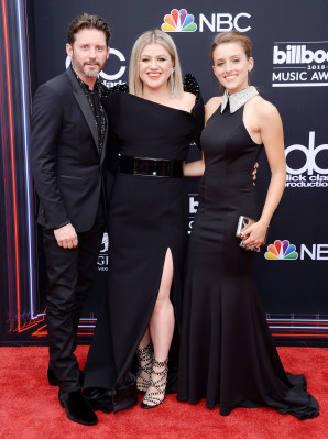 Kelly Clarkson pic #1039257