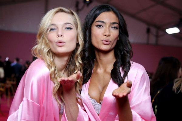 Kelly Gale pic #896775