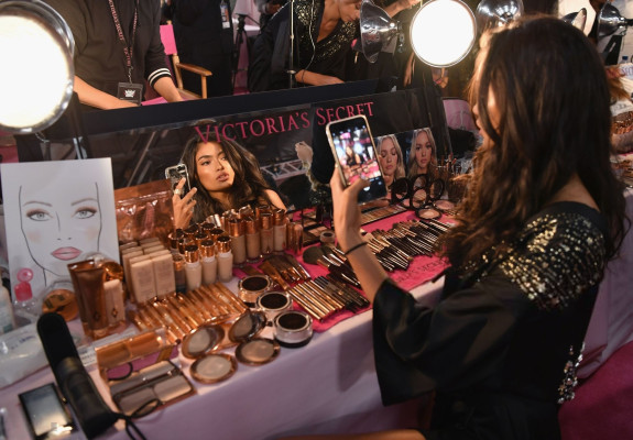 Kelly Gale pic #1081847