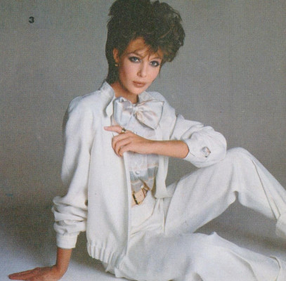 Kelly LeBrock pic #1331673