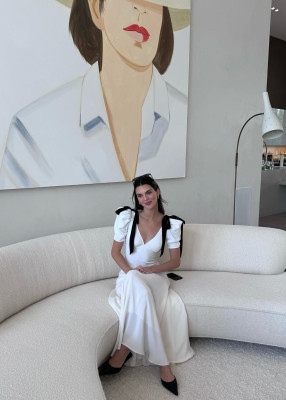 photo 6 in Jenner gallery [id1349848] 2024-05-18 00:00:00