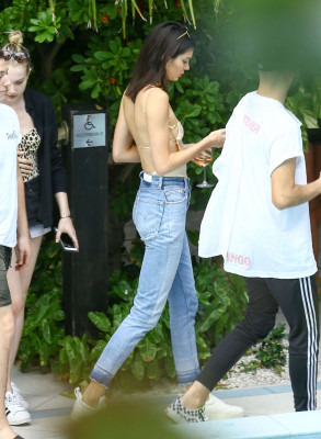 Kendall Jenner pic #896570