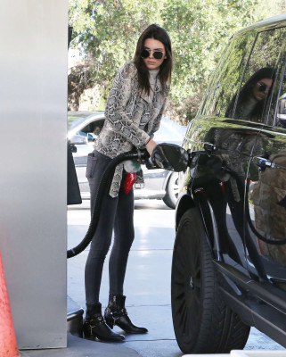 Kendall Jenner pic #827165
