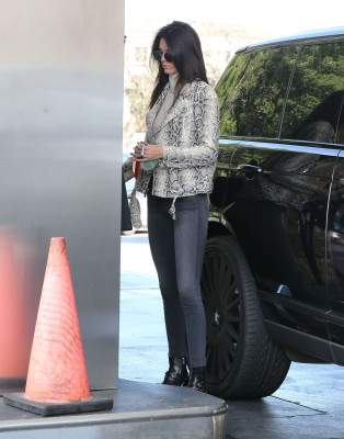Kendall Jenner pic #827164