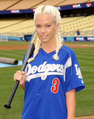 Kendra Wilkinson pic #98352