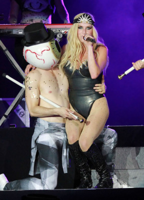photo 13 in Kesha Rose Sebert gallery [id633105] 2013-09-19 00:00:00