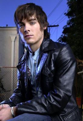 photo 22 in Kevin Zegers gallery [id263781] 2010-06-16 00:00:00